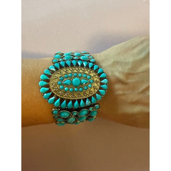 Turquoise gold tone  cluster cuff bracelet. - Picture 1 of 4